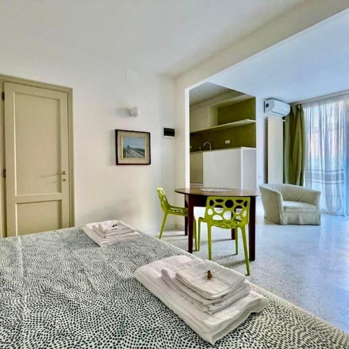 Modern Apartment Navigli Μιλάνο Εξωτερικό φωτογραφία
